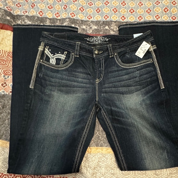 Maurice's Premium Boot Cut Jean
Size: 15/16 Long - Picture 2 of 4
